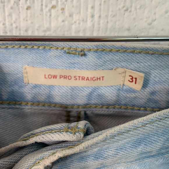 Levi's Low Pro Straight Leg Light Wash Denim Jeans sz 31 - Picture 4 of 9